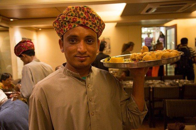 samasya-ka-samadhan-waiter-ki-kahani